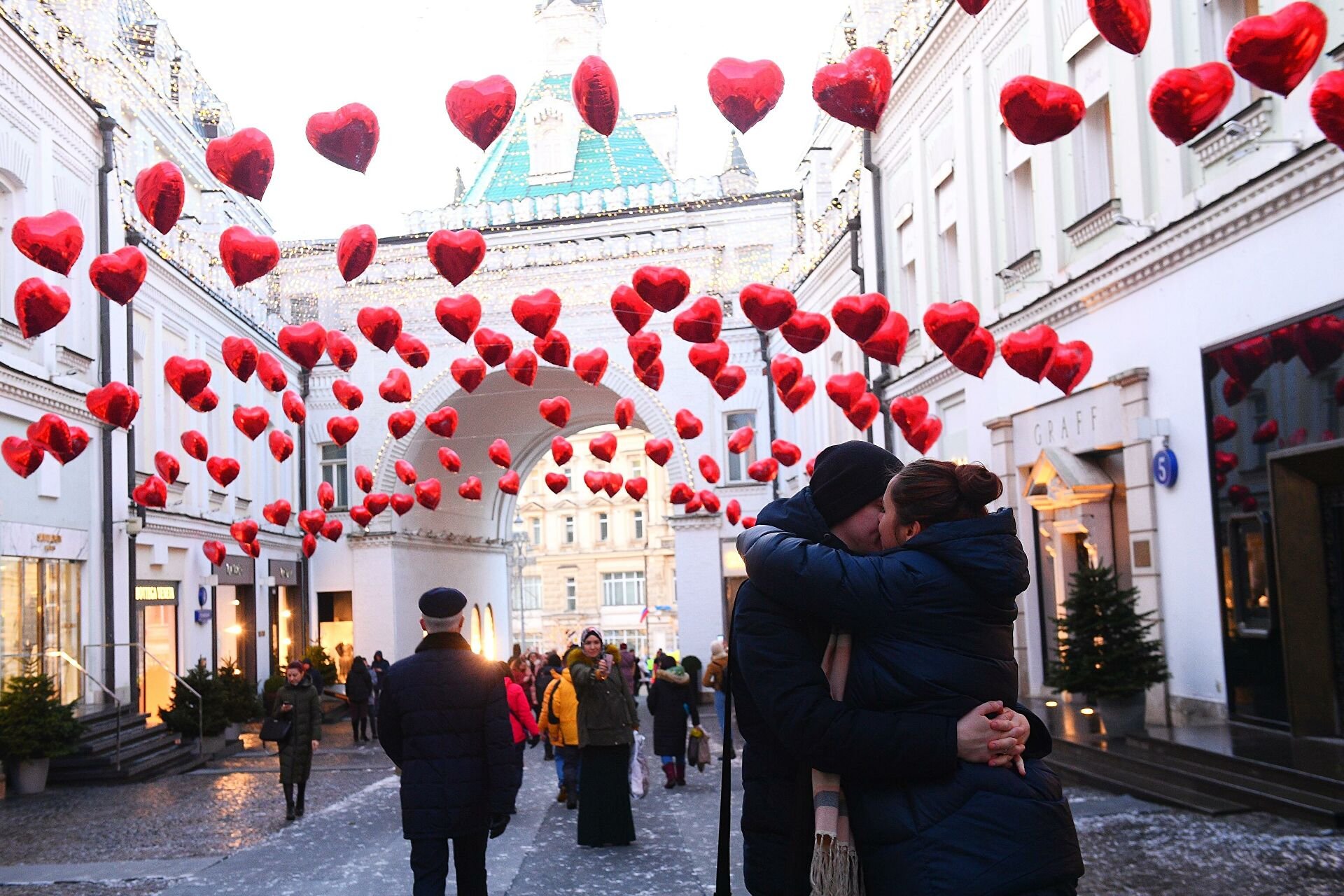 Будут ли россияне праздновать День святого Валентина?