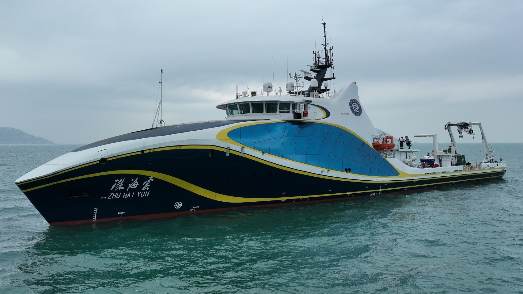Китай ввел в эксплуатацию первое в мире беспилотное исследовательское судно