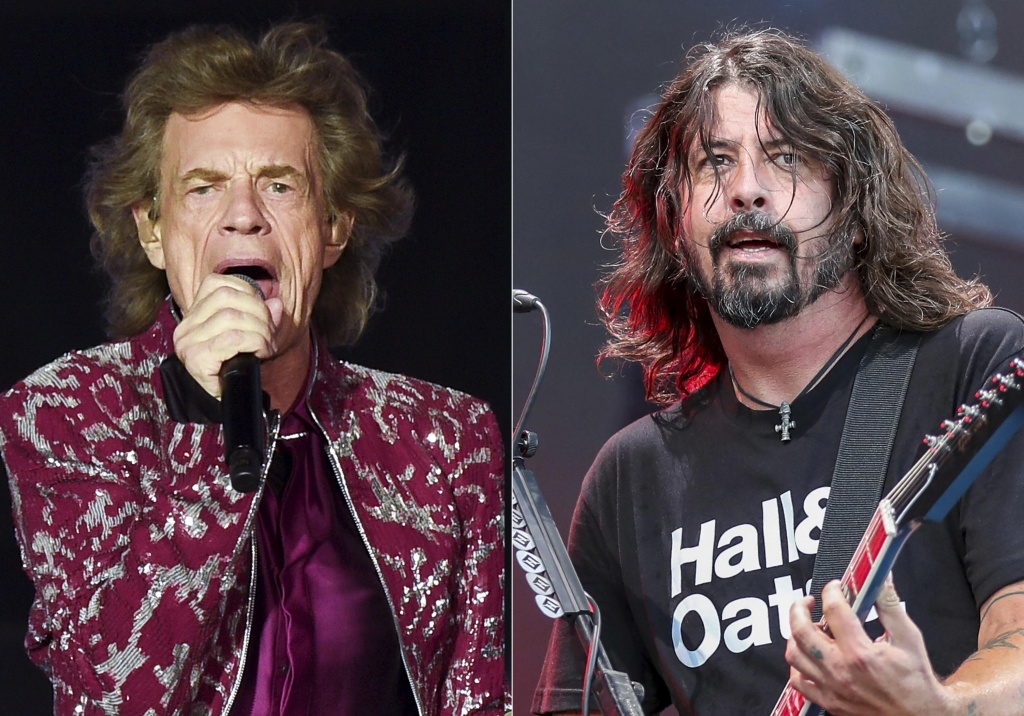 music-mick_jagger_and_dave_grohl_96515.jpg