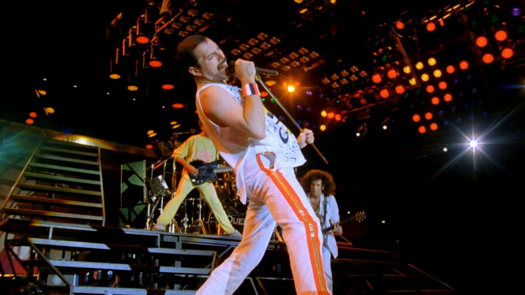 Queen-live-budapest-1986-nnm2.com_.jpg